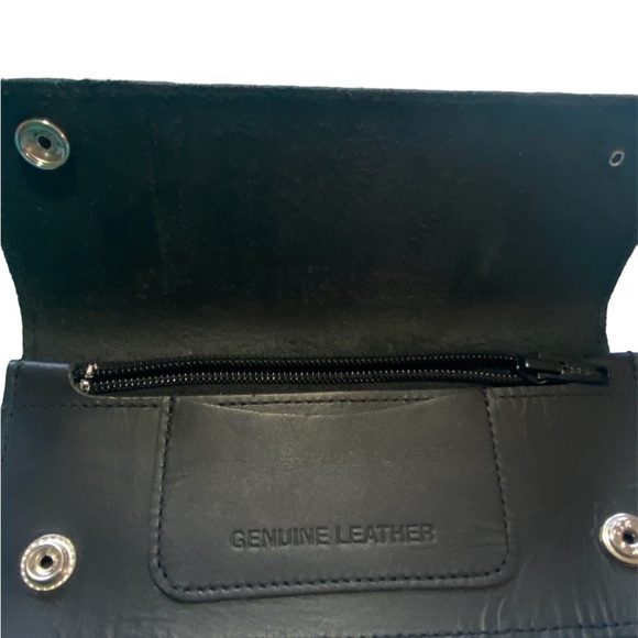 Any 2 For $18! NWT! Genuine Leather Biker Long Chain Billfold Wallet - Picture 7 of 13